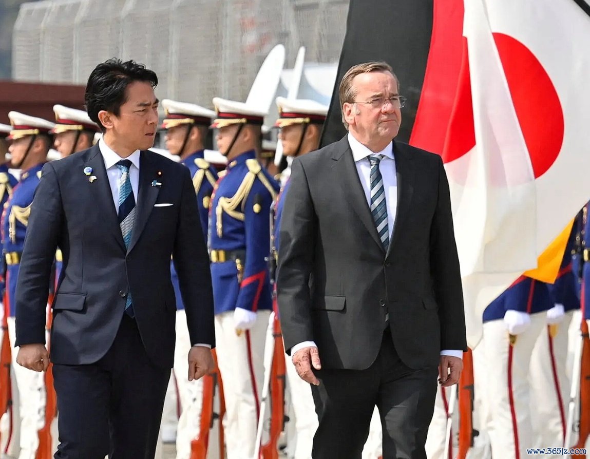 本年3月，德国国防部长皮斯托里乌斯对日本进行发达看望。 《纽约时报》